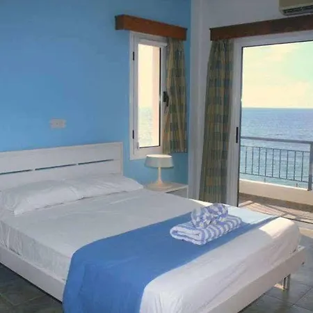 Blue Coral Hotel Paphos