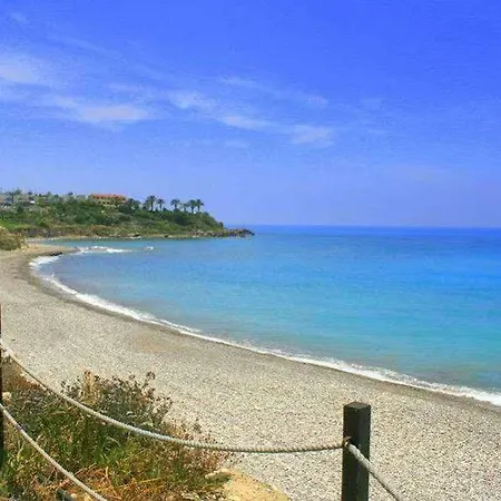 Blue Coral Hotel 3*